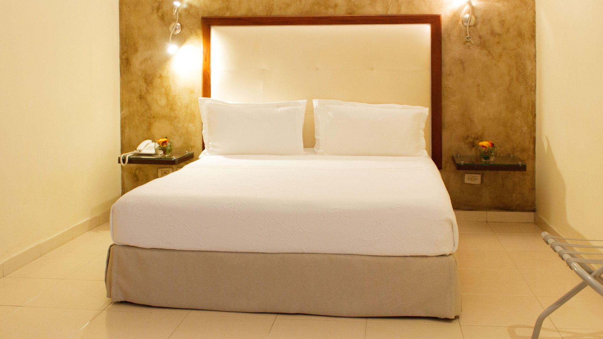 Virrey Hotel 4*