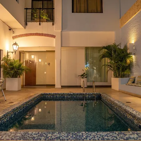 Virrey Hotel 4*