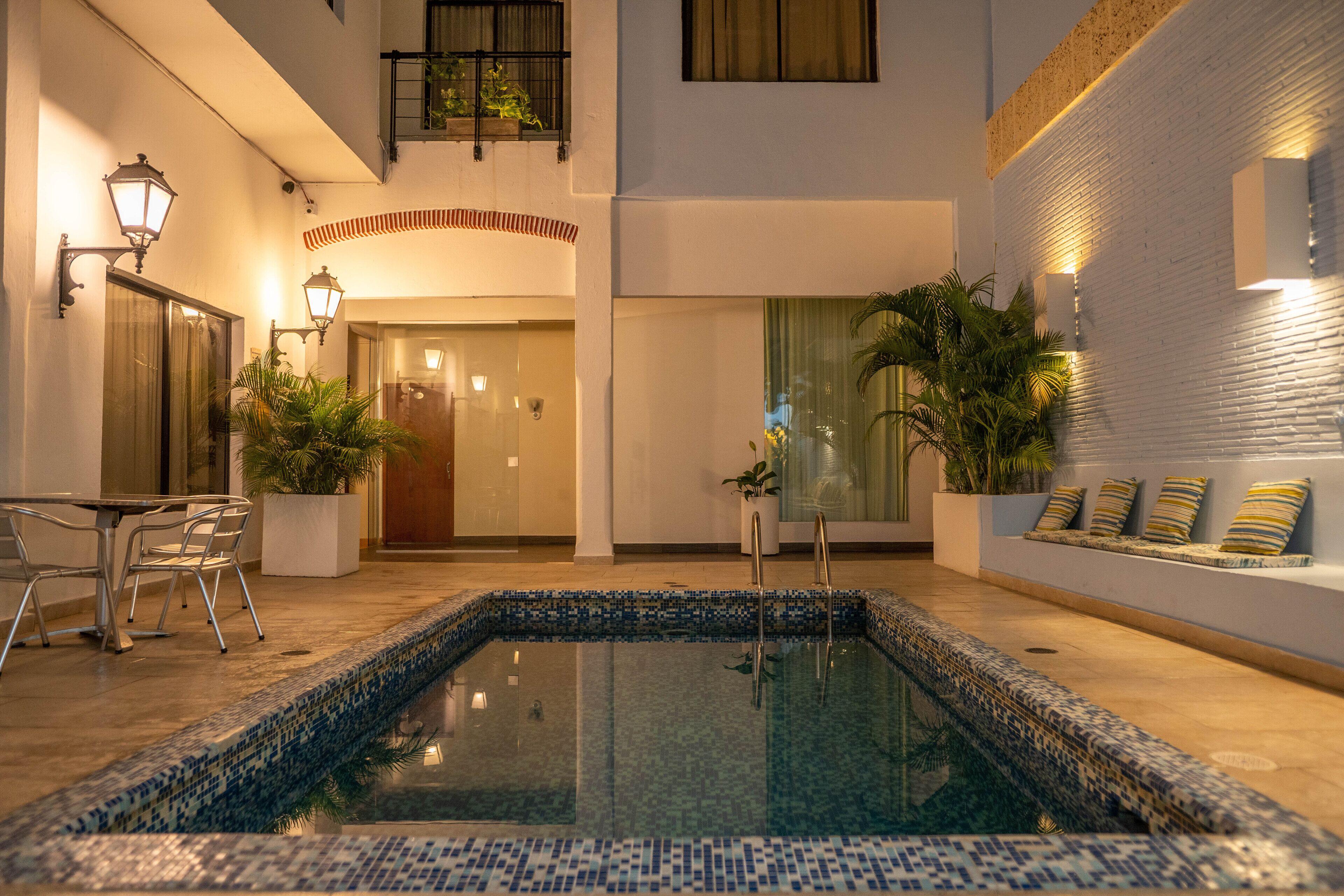 Virrey Hotel 4*